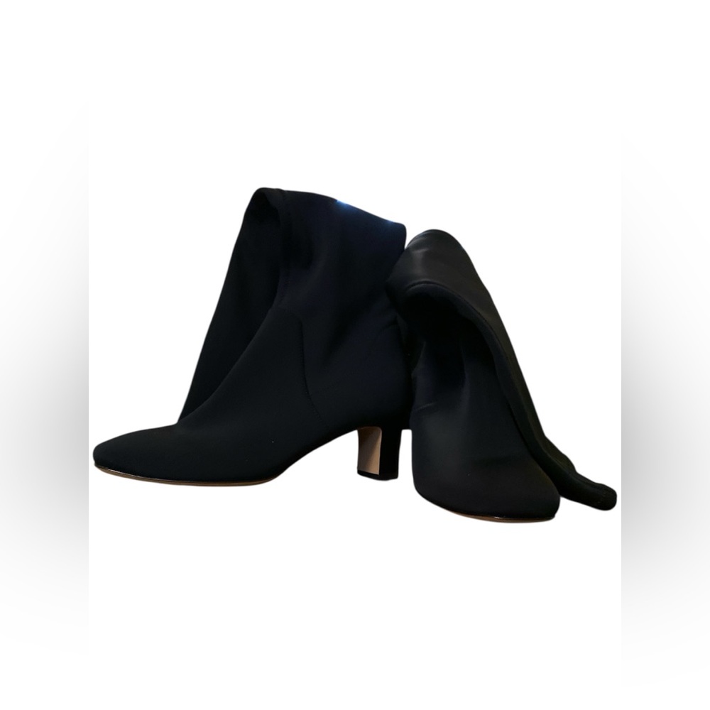 NWT Donald J. Pliner Black Boots size 10B